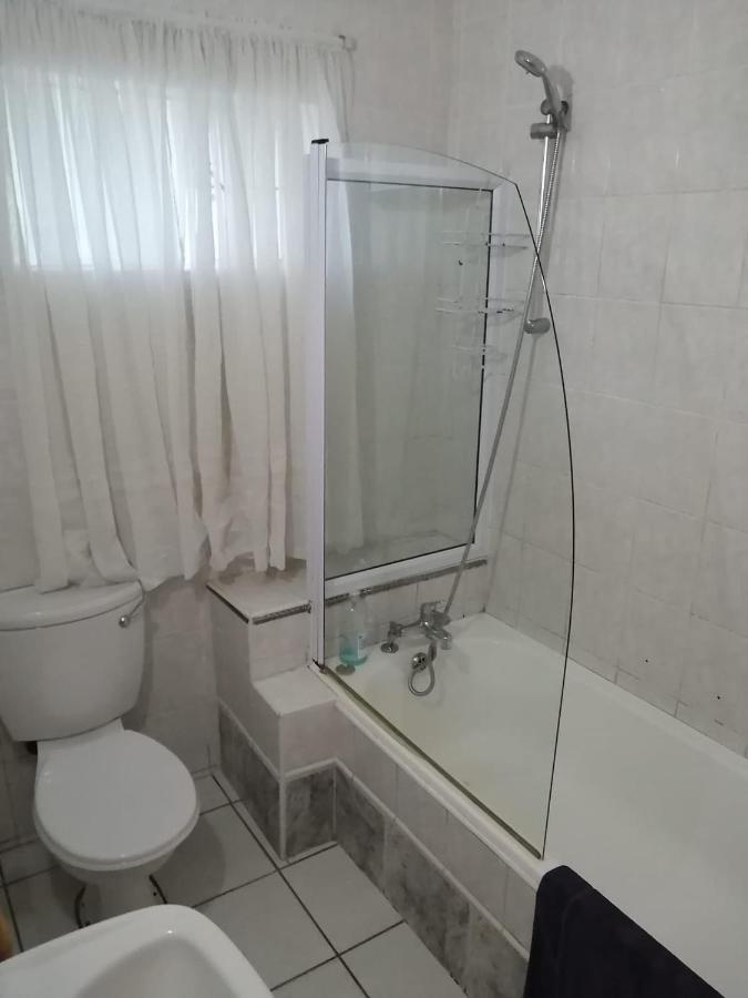 36 Mount Road Guesthouse And Self Catering Port Elizabeth Dış mekan fotoğraf