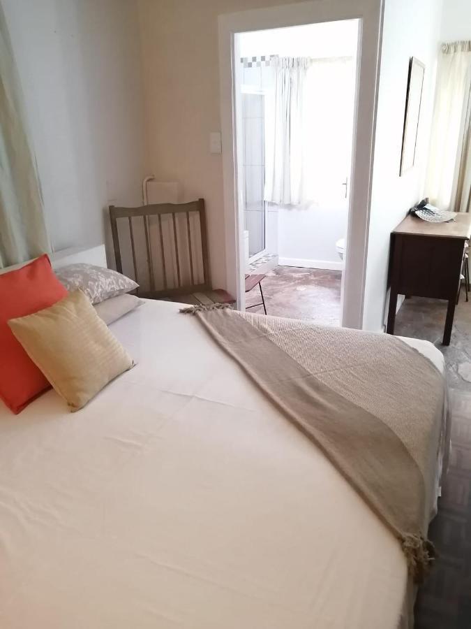 36 Mount Road Guesthouse And Self Catering Port Elizabeth Dış mekan fotoğraf