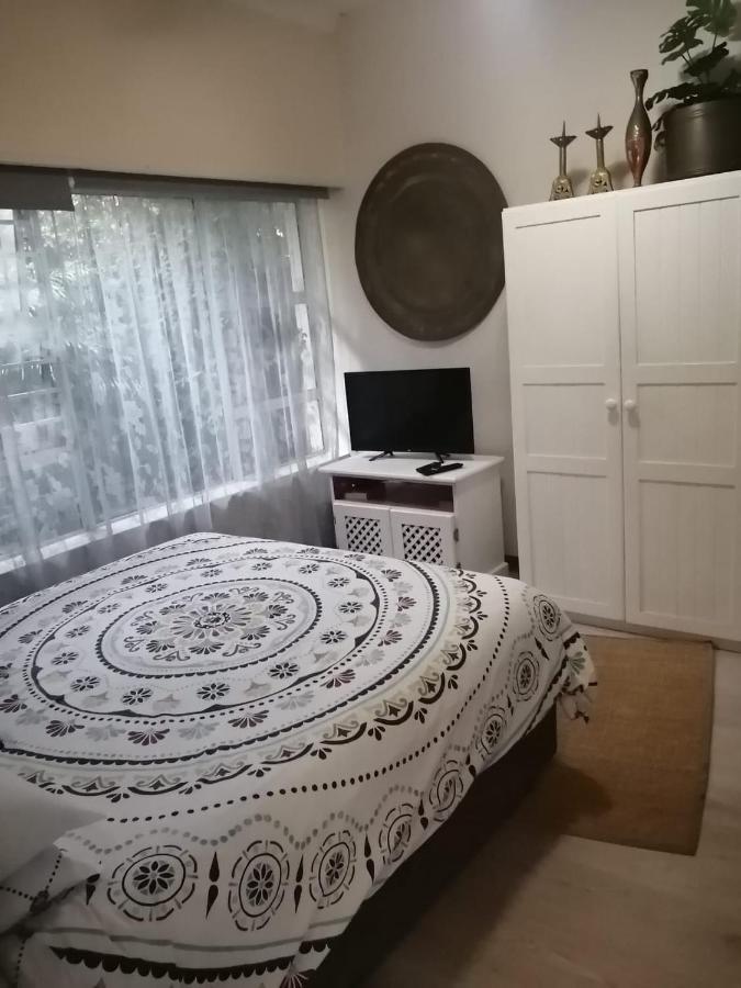 36 Mount Road Guesthouse And Self Catering Port Elizabeth Dış mekan fotoğraf