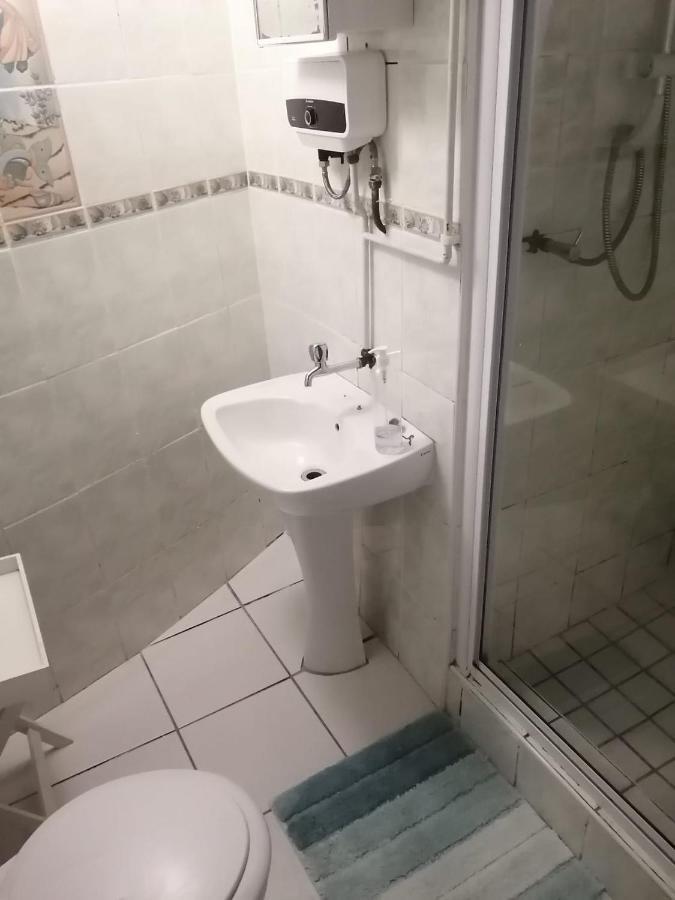 36 Mount Road Guesthouse And Self Catering Port Elizabeth Dış mekan fotoğraf